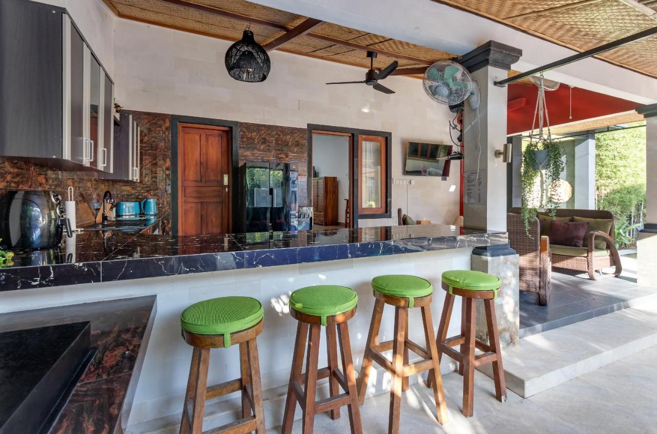 Villa Yati Seminyak Buitenkant foto